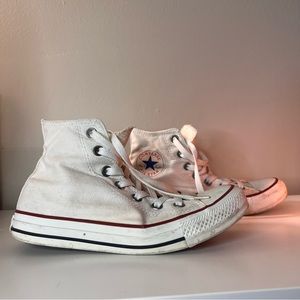 High Top White Worn Converse All Star Size 5 Men’s 7 Women’s Grunge